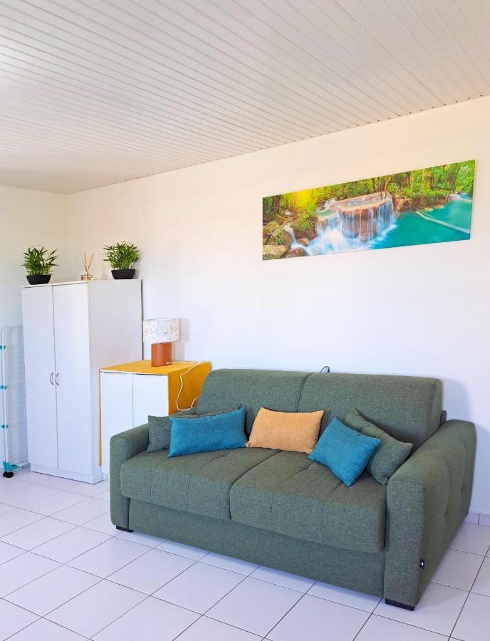 Appartement Grand Studio Meuble De 35M² à Fort-de-France Extérieur photo