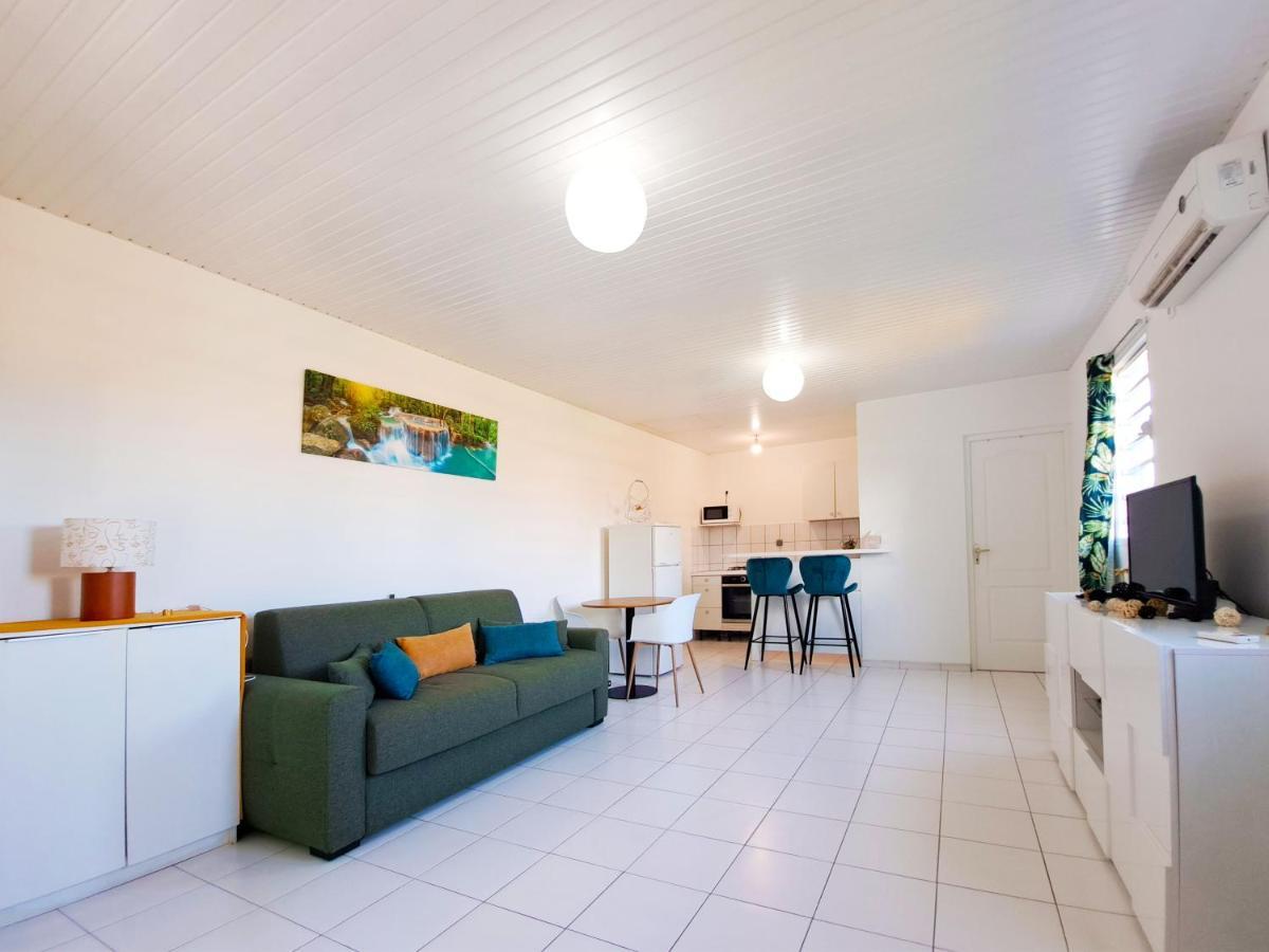 Appartement Grand Studio Meuble De 35M² à Fort-de-France Extérieur photo