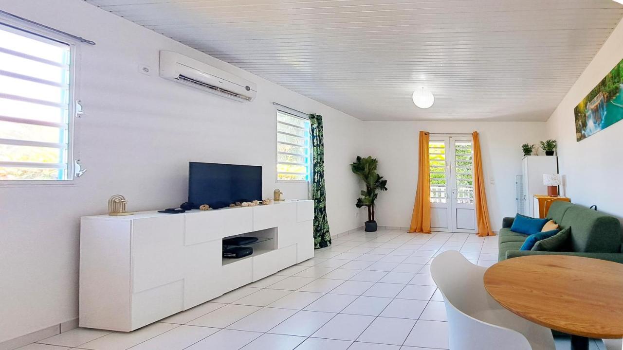 Appartement Grand Studio Meuble De 35M² à Fort-de-France Extérieur photo